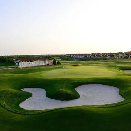 Golf In Lighthouse Golf & * Baltsjik