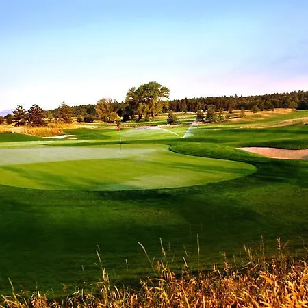 Golf In Lighthouse Golf & Vakantiehuis Baltsjik