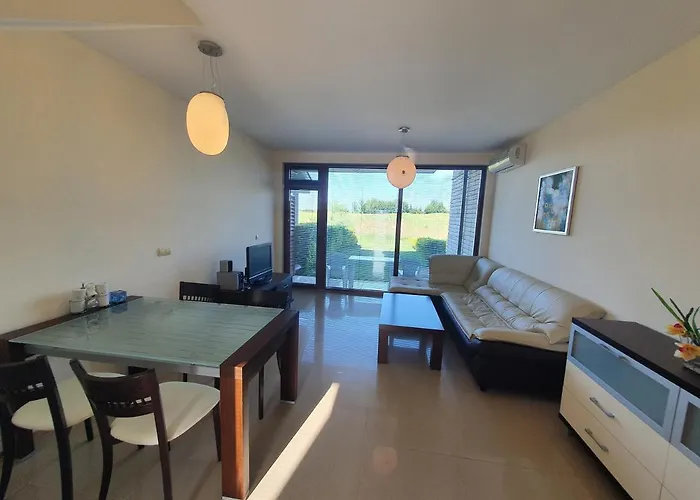 Golf In Lighthouse Golf & Semesterbostad *