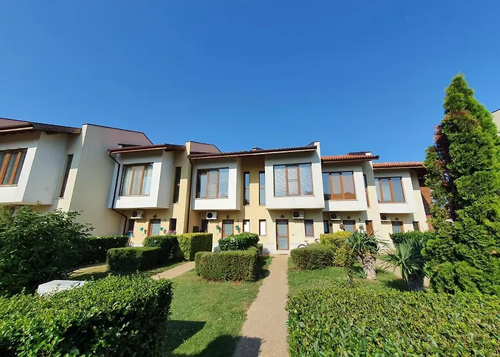 Golf In Lighthouse Golf &